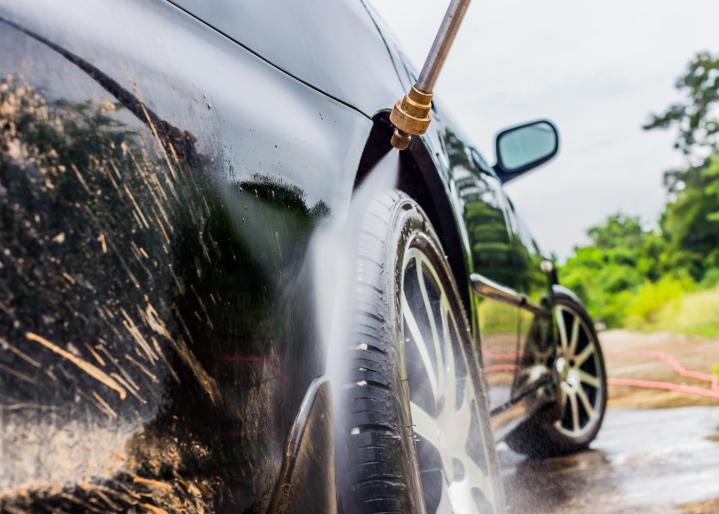 Keep your car sparkling with Buff n' Stuff's professional car washing services, tailored to suit your busy lifestyle.